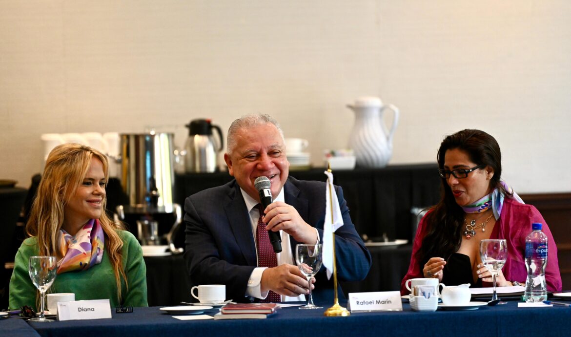 aduana ana mujeres aduaneras aduanas rafael marin quintaroo